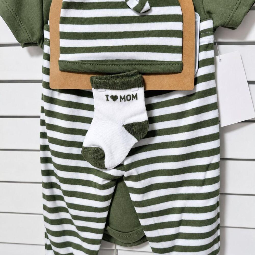 Adorable 4 piece baby boy outfit - Picture 4 of 8